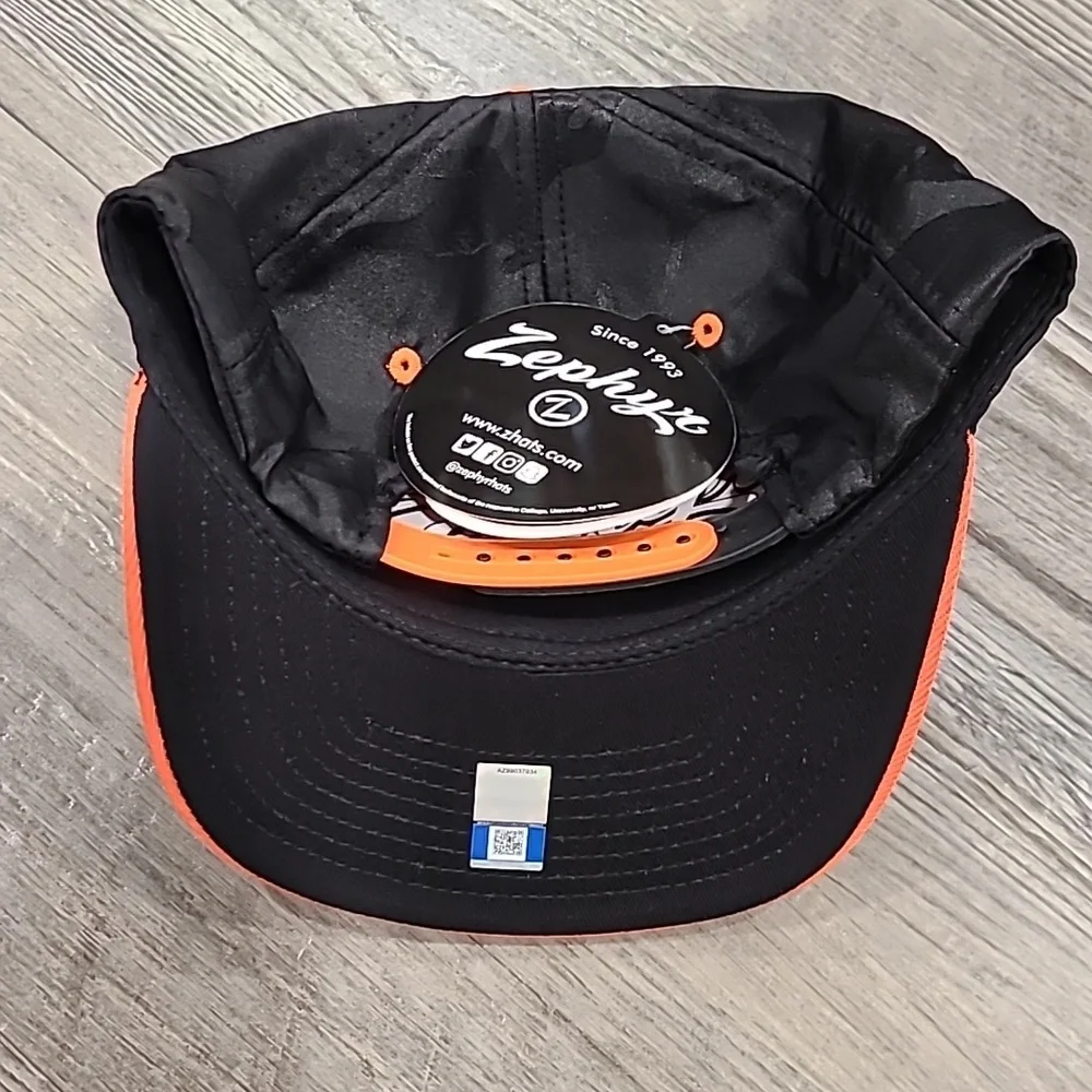 Zephyyr NCAa Auburn Tigers Snapback Flat Bill Black Camo/Orange Hat